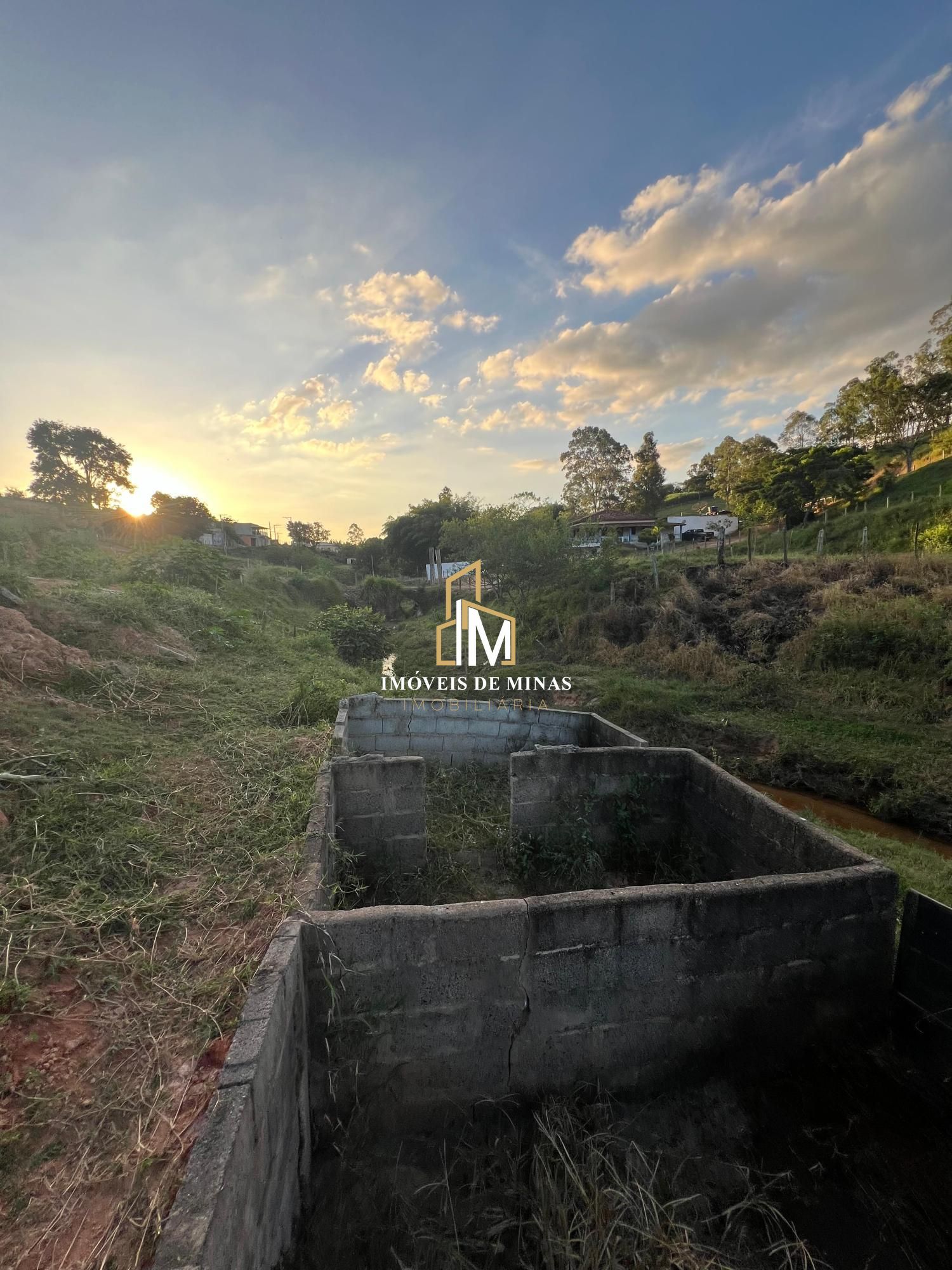 Chácara à venda com 2 quartos, 3000m² - Foto 9