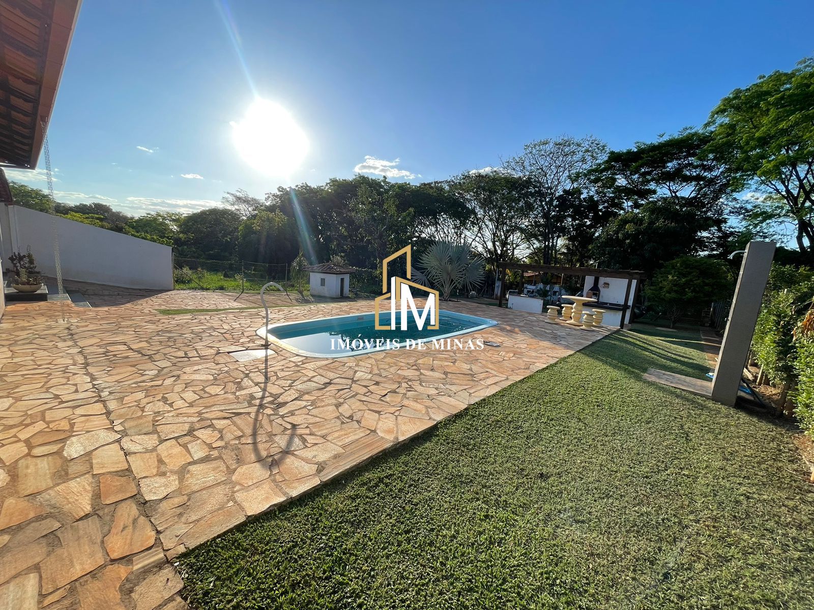 Chácara à venda com 4 quartos, 1000m² - Foto 7