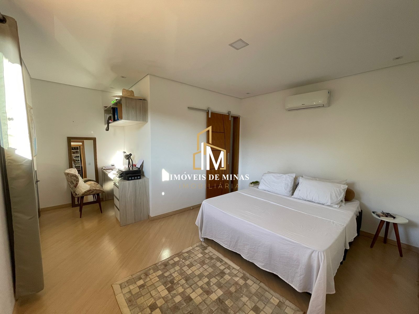 Chácara à venda com 4 quartos, 1000m² - Foto 11