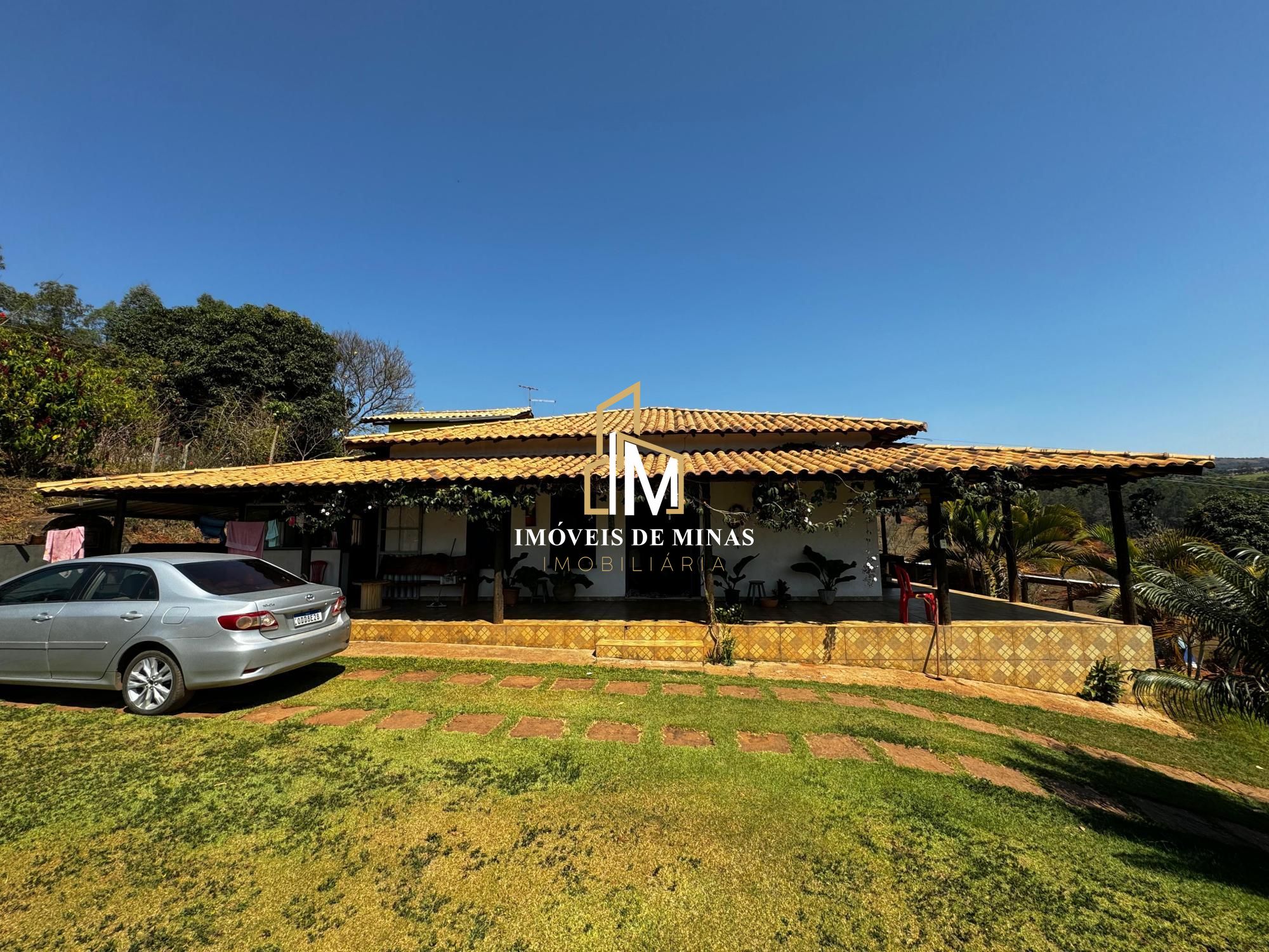 Fazenda à venda com 3 quartos, 2000m² - Foto 1