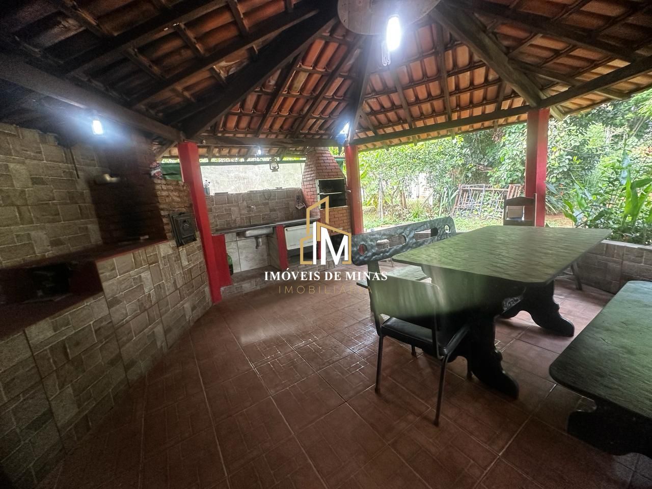 Chácara à venda com 2 quartos, 1140m² - Foto 9