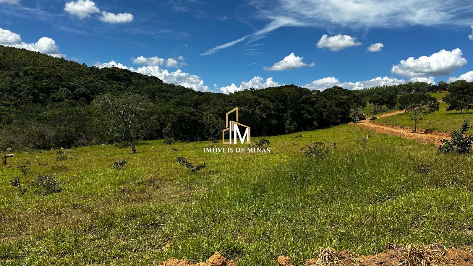 Lote/Terreno de 2m² no bairro Zona Rural, em Itatiaiuçu | Eu Corretor