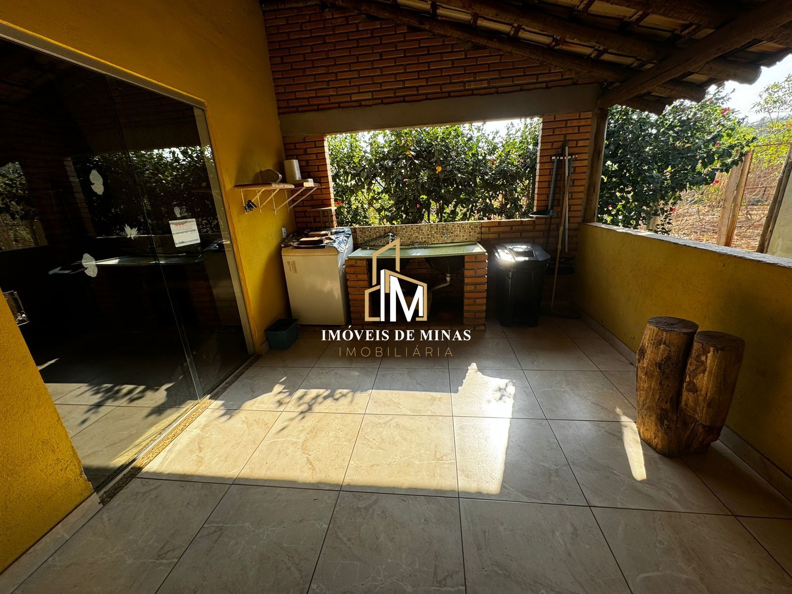 Chácara à venda com 5 quartos, 1000m² - Foto 18