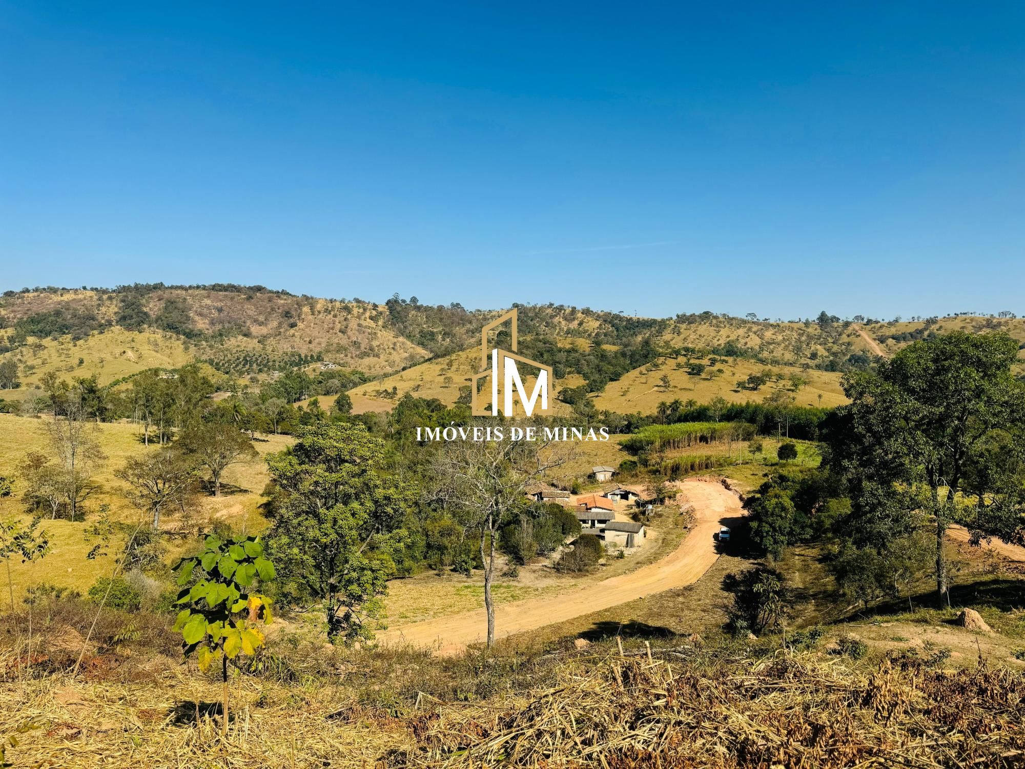 Terreno à venda, 1000m² - Foto 1