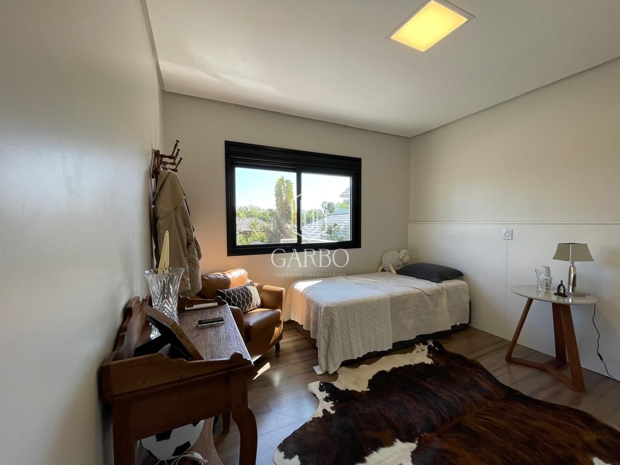 Casa à venda com 3 quartos, 230m² - Foto 8