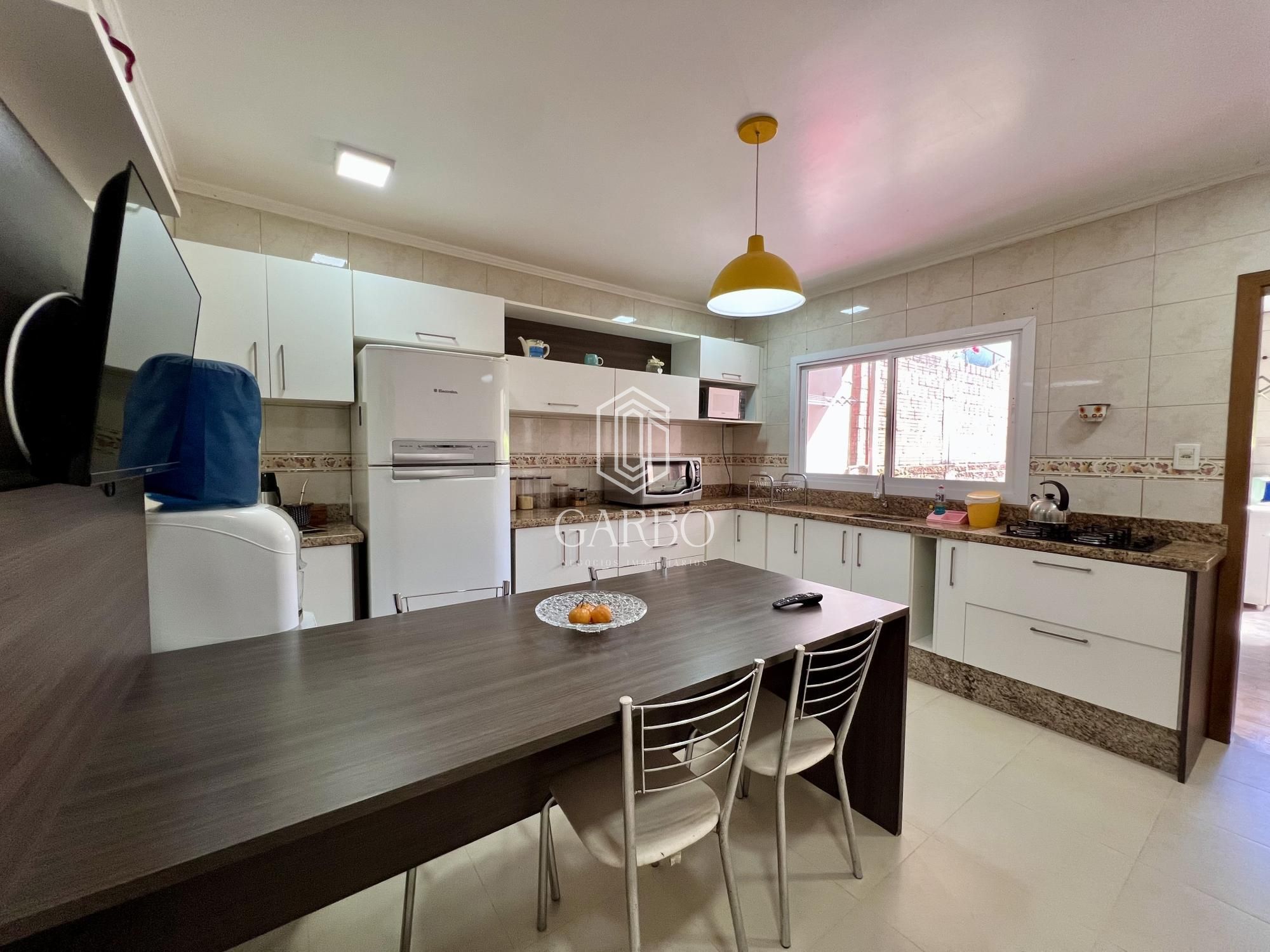 Casa à venda com 4 quartos, 256m² - Foto 5