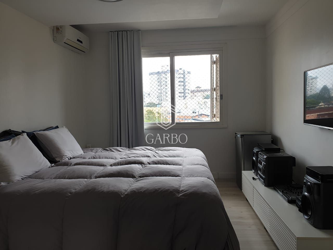 Apartamento à venda com 3 quartos, 203m² - Foto 17