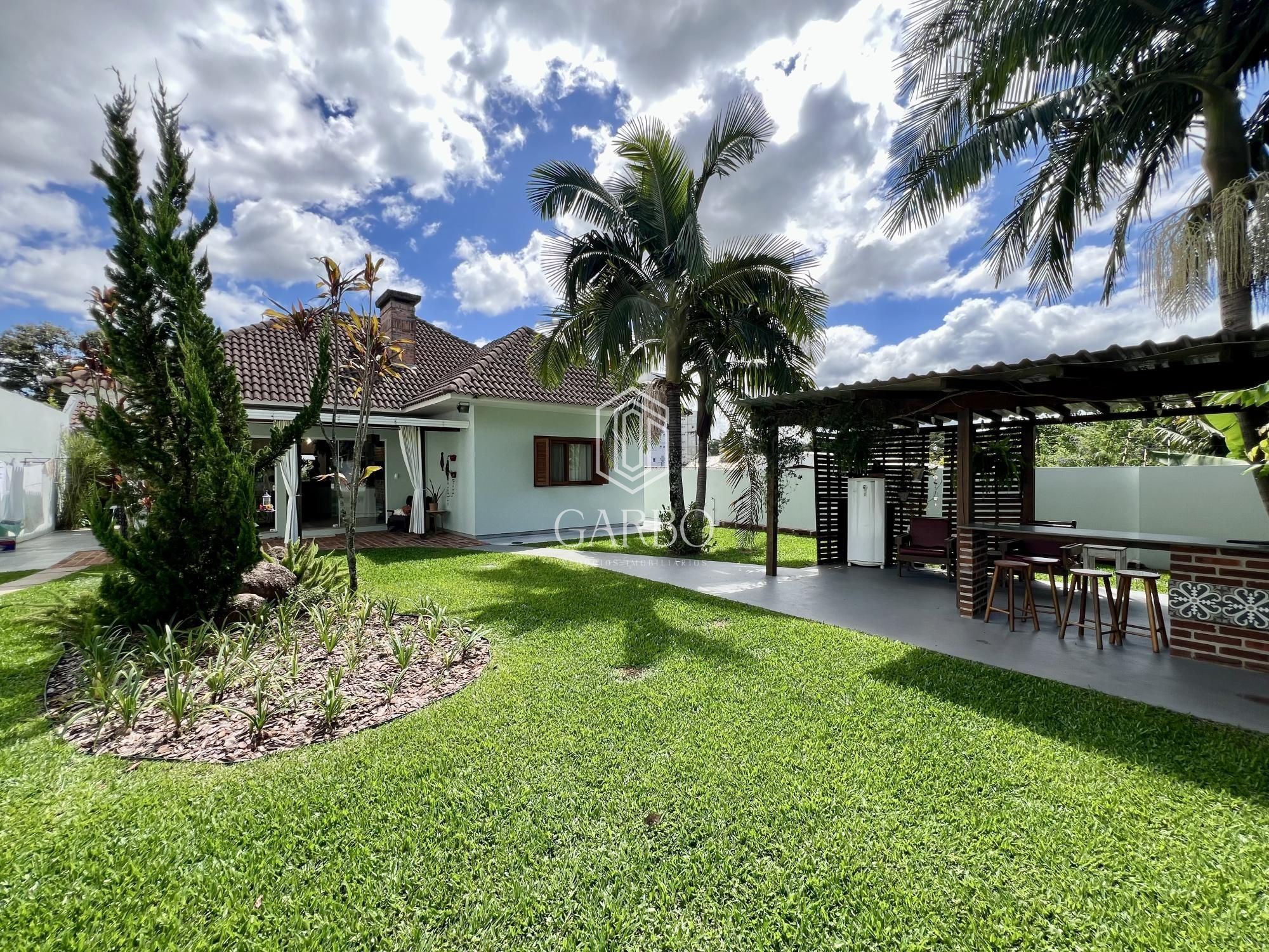 Casa, 3 quartos, 220 m² - Foto 1