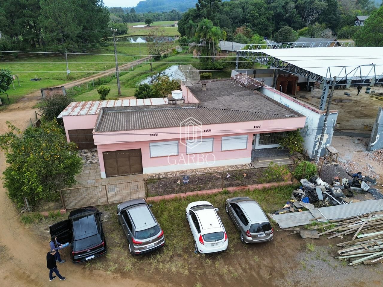 Casa, 4 quartos, 220 m² - Foto 2