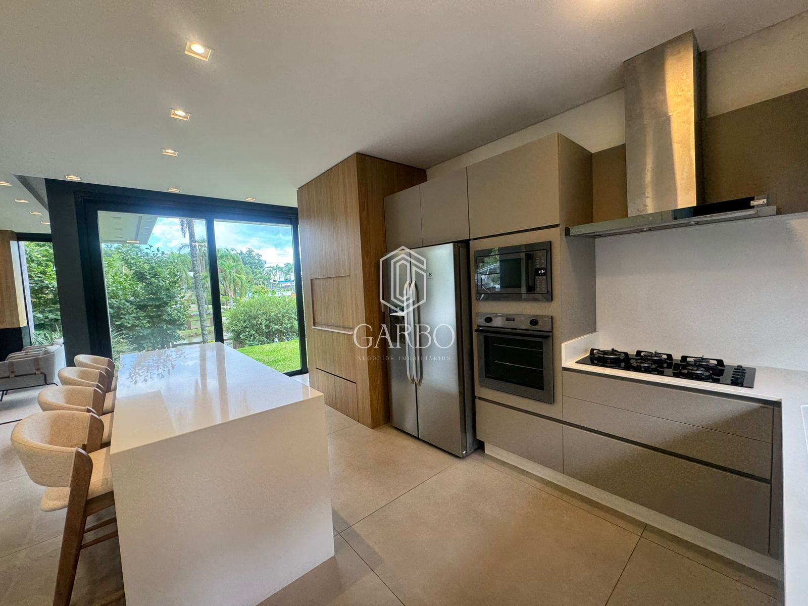 Casa, 3 quartos, 240 m² - Foto 9