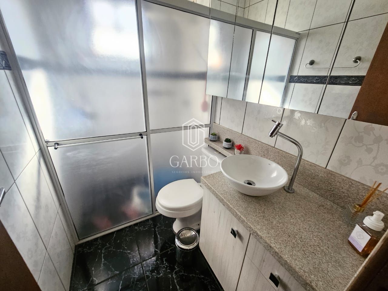 Casa à venda com 2 quartos, 72m² - Foto 11