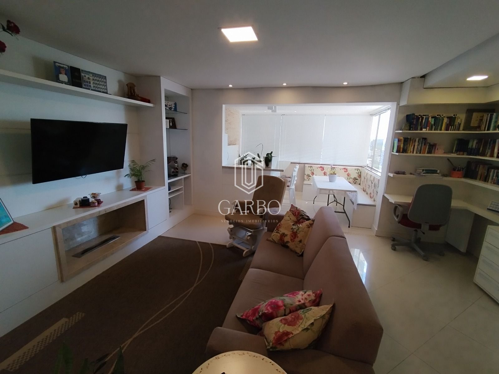 Apartamento, 2 quartos, 109 m² - Foto 1
