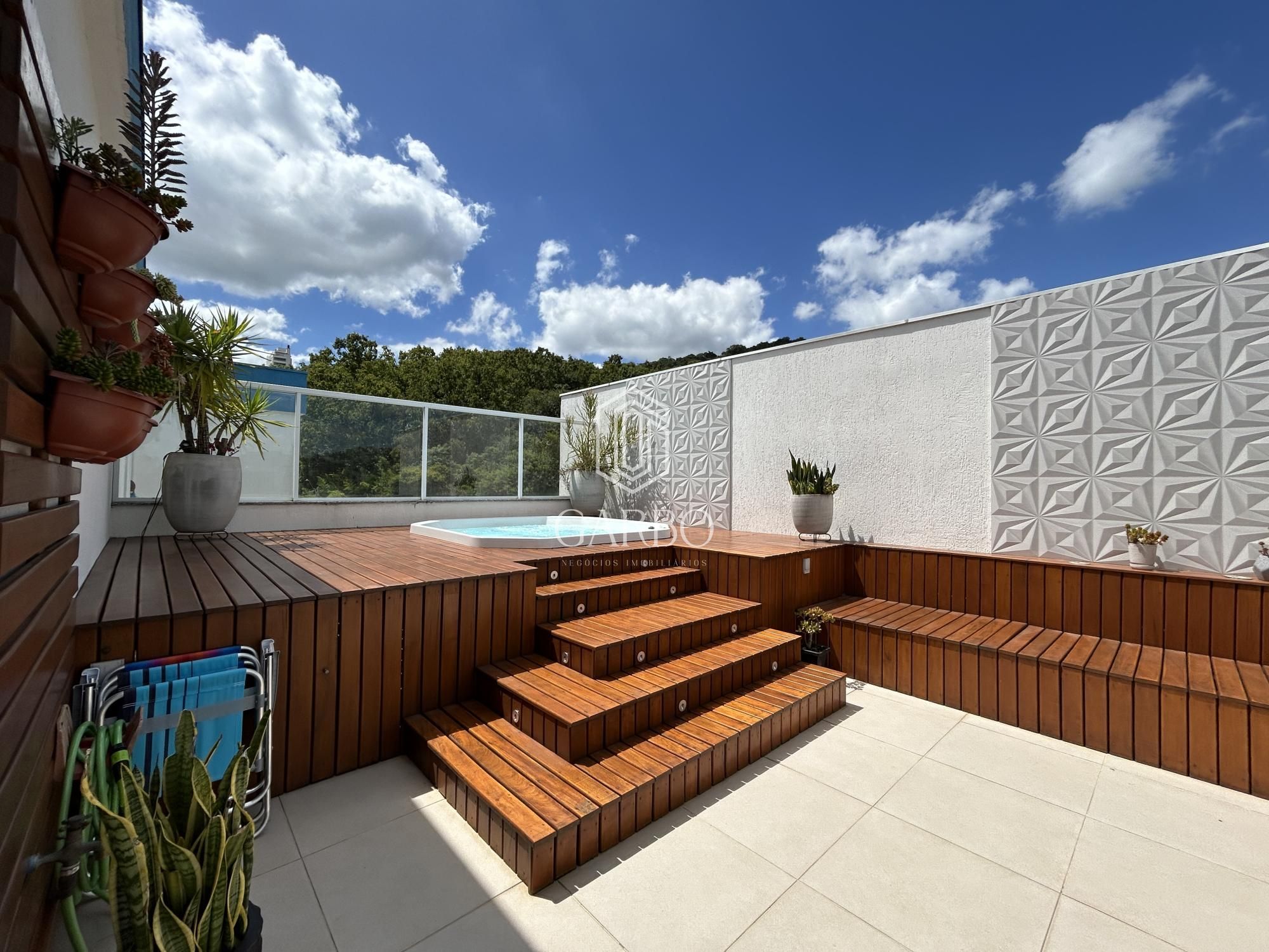 Cobertura, 3 quartos, 293 m² - Foto 2