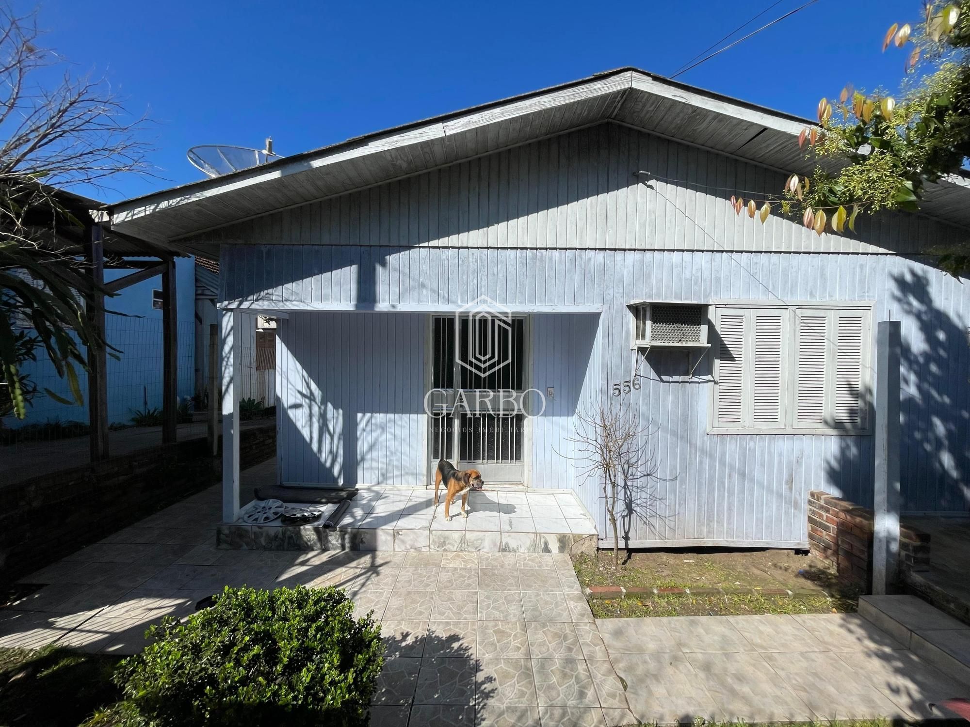 Casa à venda com 2 quartos, 136m² - Foto 2