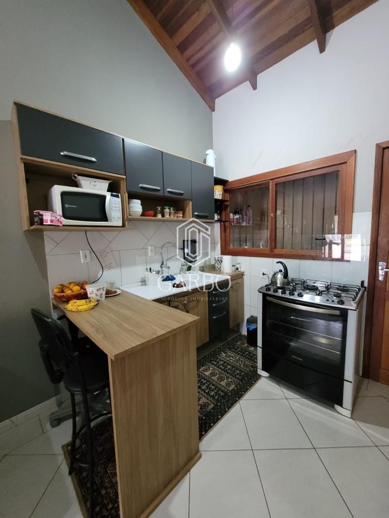 Casa à venda com 2 quartos, 63m² - Foto 3