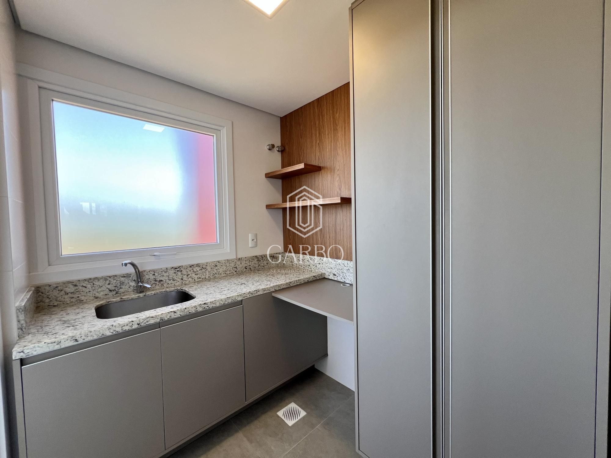 Apartamento à venda com 3 quartos, 150m² - Foto 7