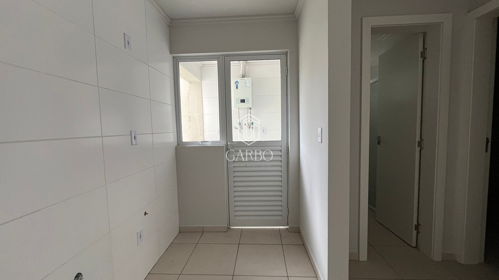 Apartamento à venda com 1 quarto, 42m² - Foto 11