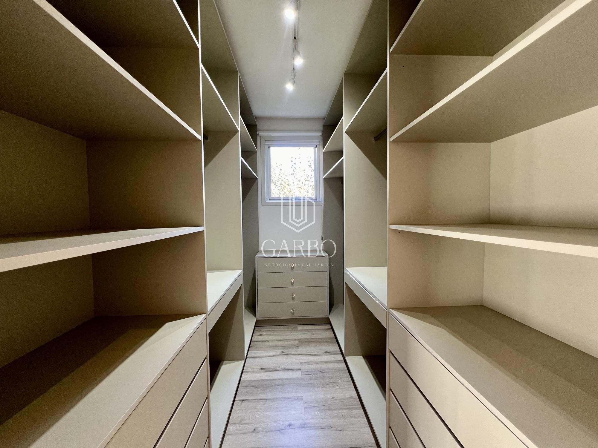 Casa à venda com 3 quartos, 227m² - Foto 7
