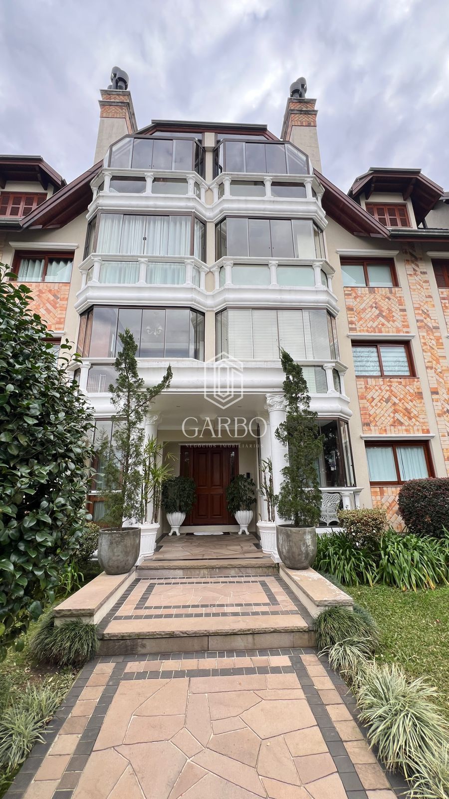 Apartamento, 3 quartos, 133 m² - Foto 1