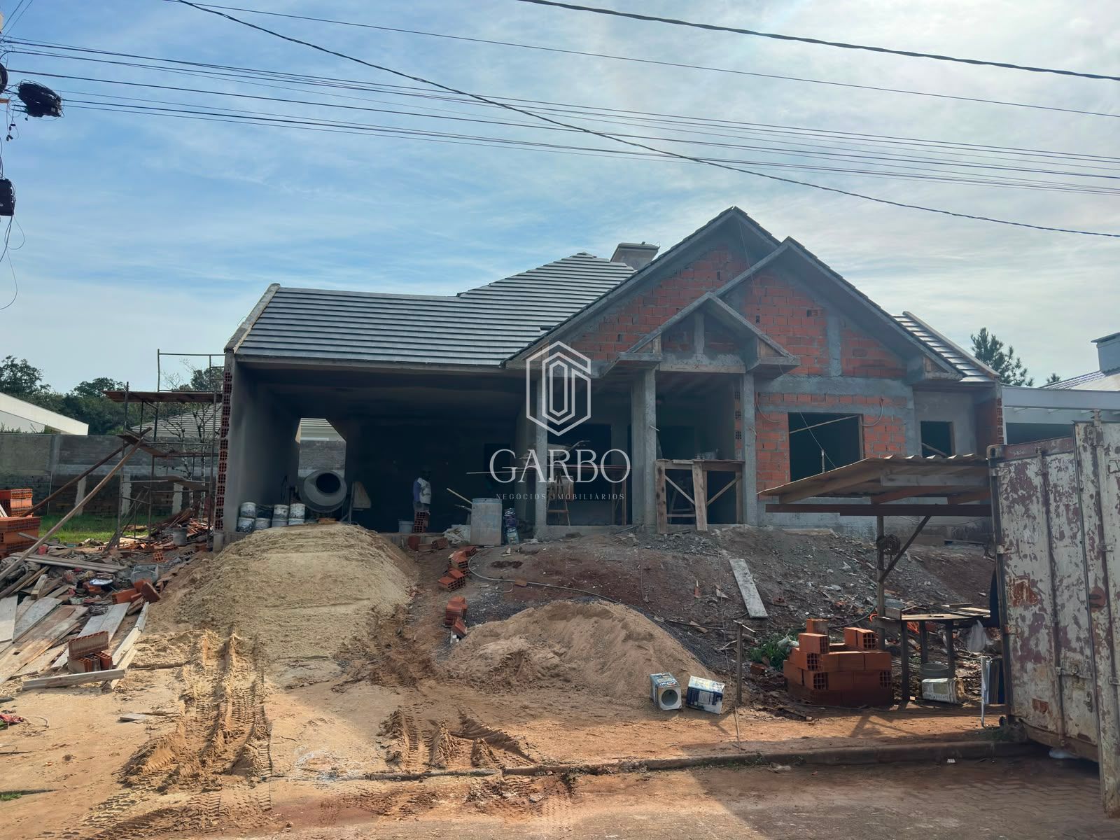 CASA EM CONSTRUÇÃO NO BAIRRO COUNTRY