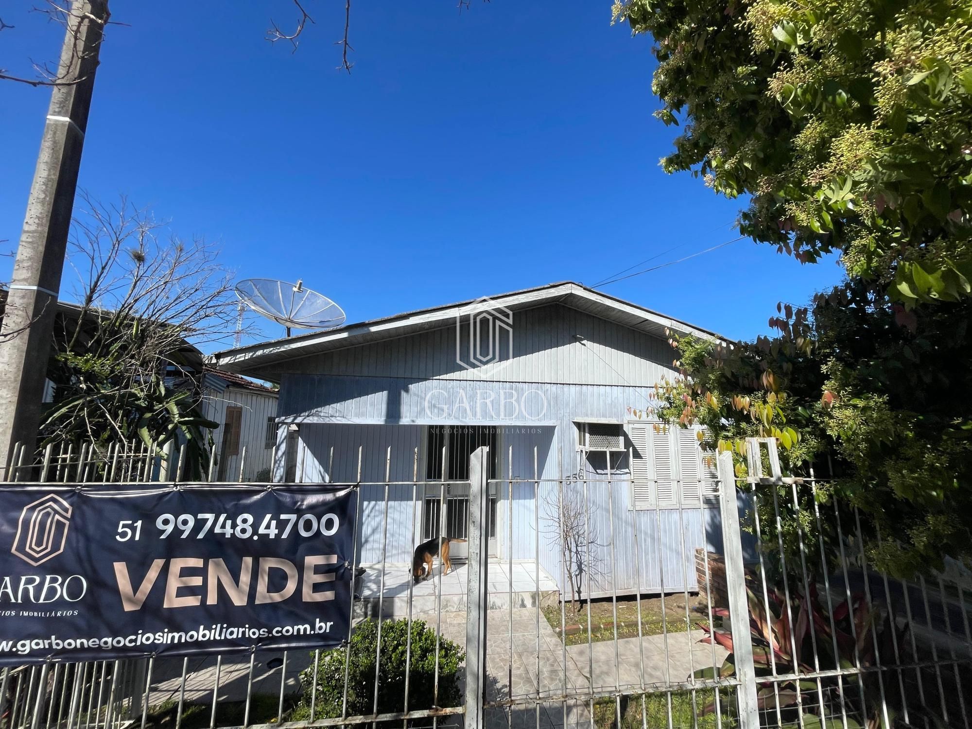 Casa à venda com 2 quartos, 136m² - Foto 1