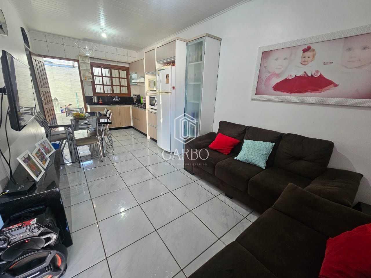 Casa à venda com 2 quartos, 72m² - Foto 4