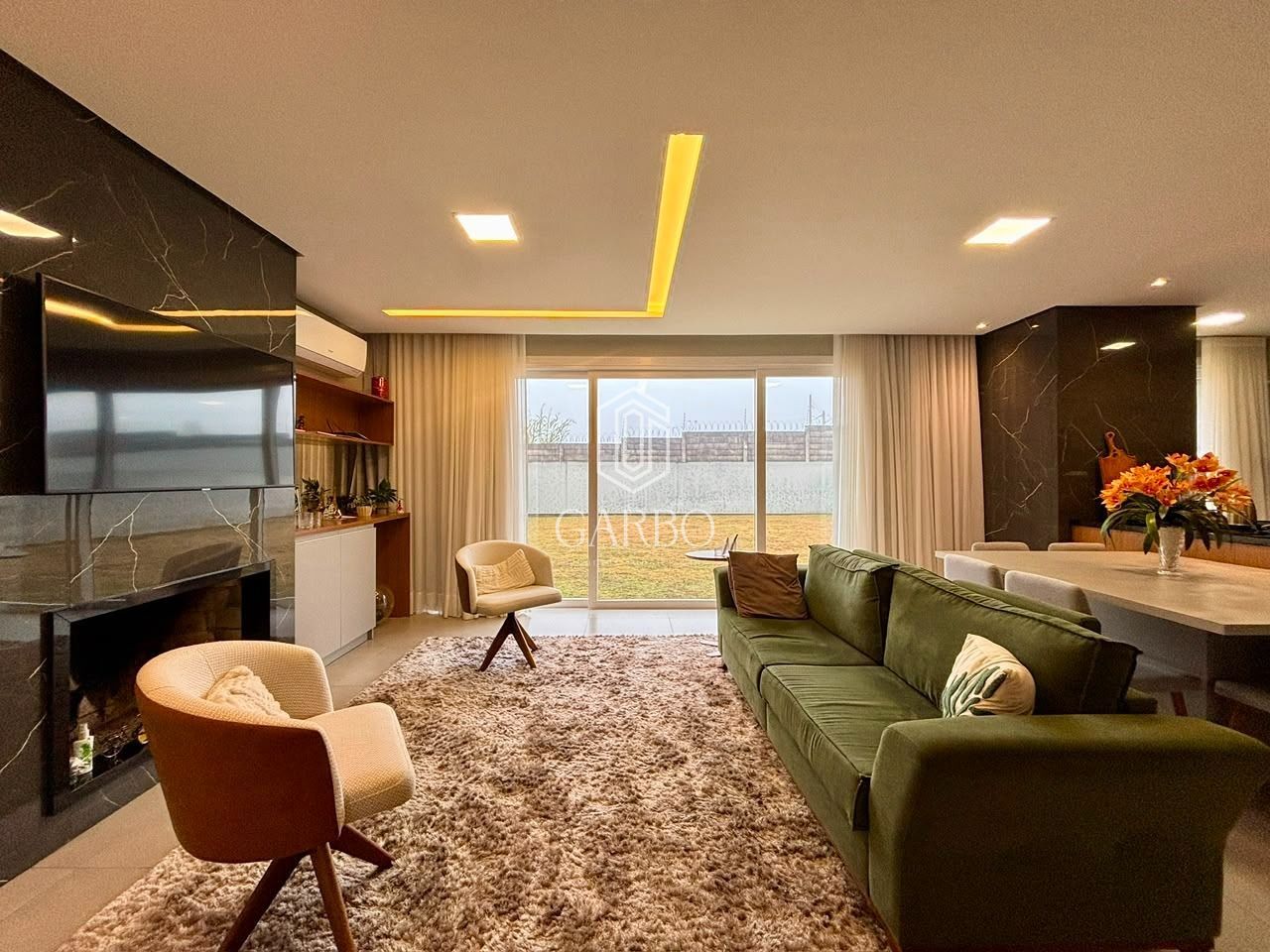 Casa, 3 quartos, 182 m² - Foto 1