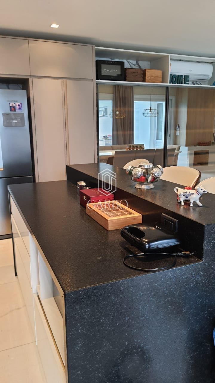 Casa à venda com 3 quartos, 227m² - Foto 17