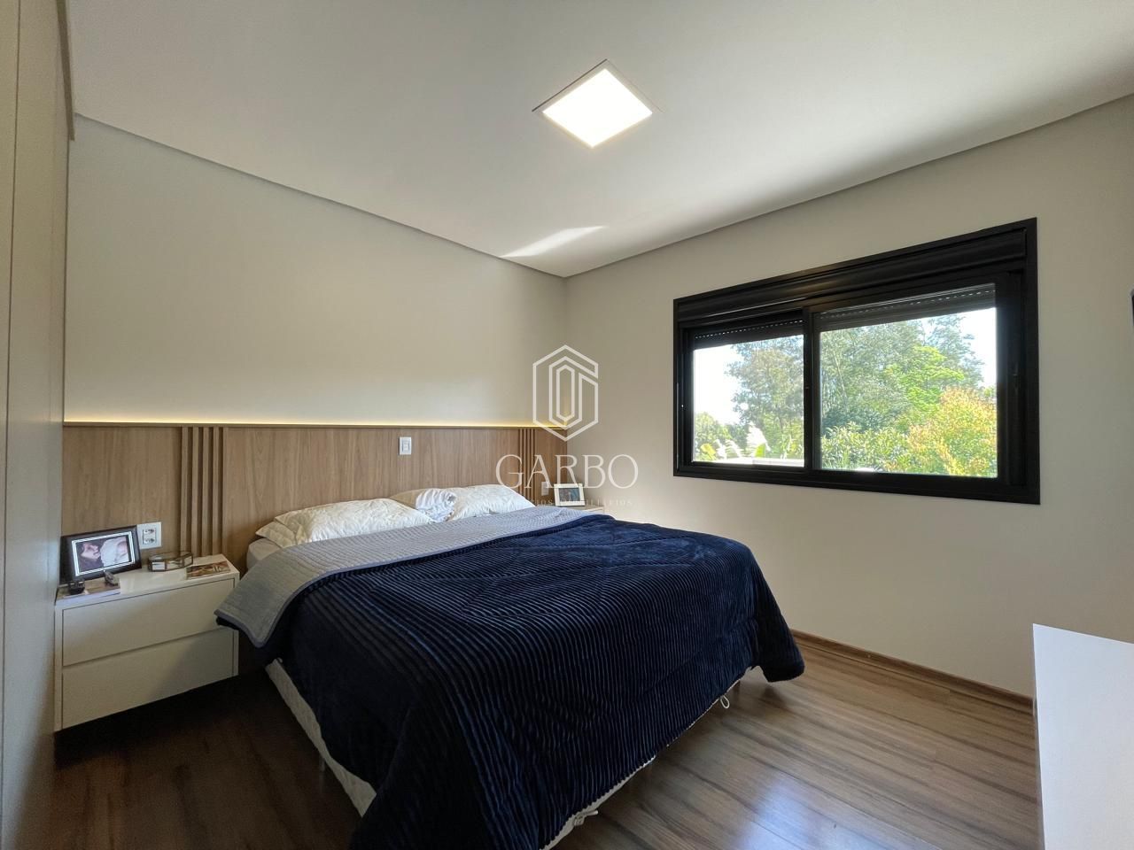 Casa à venda com 3 quartos, 230m² - Foto 7