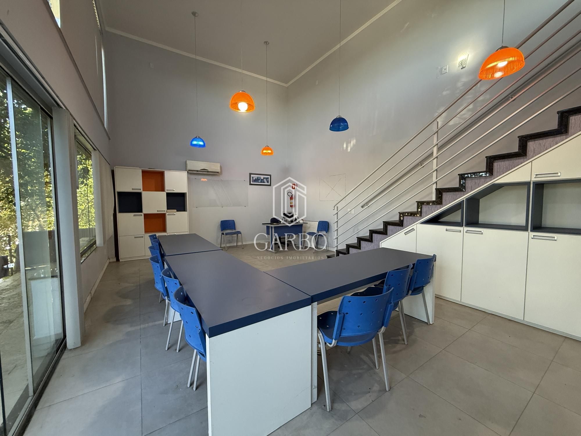 Prédio Inteiro, 300 m² - Foto 1