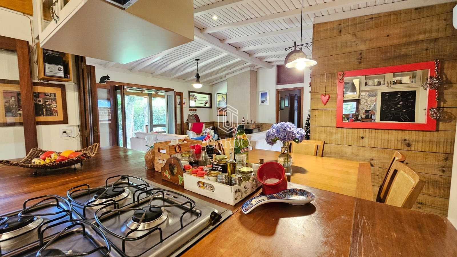 Casa à venda com 3 quartos, 215m² - Foto 11