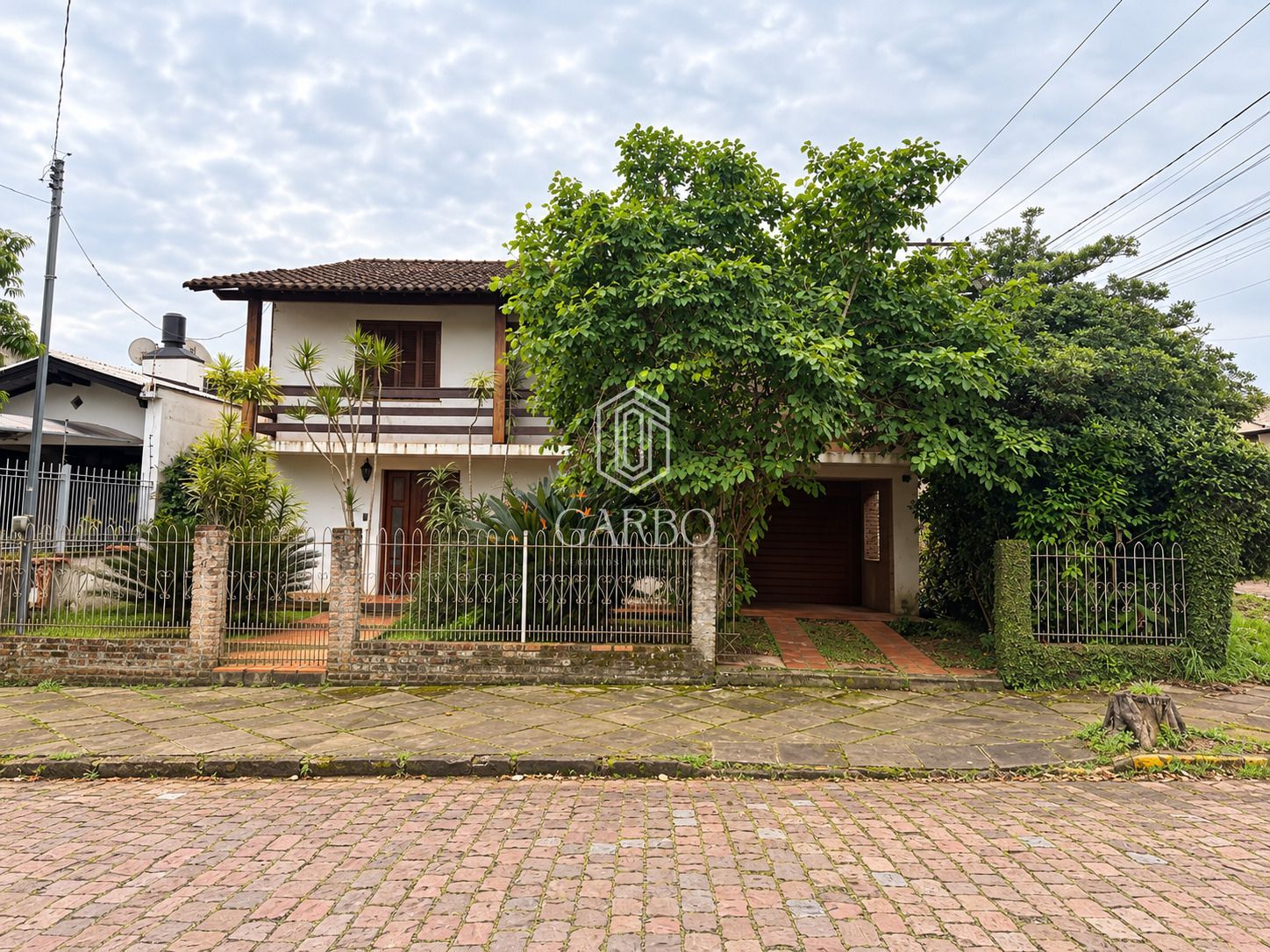 Casa, 4 quartos, 239 m² - Foto 1