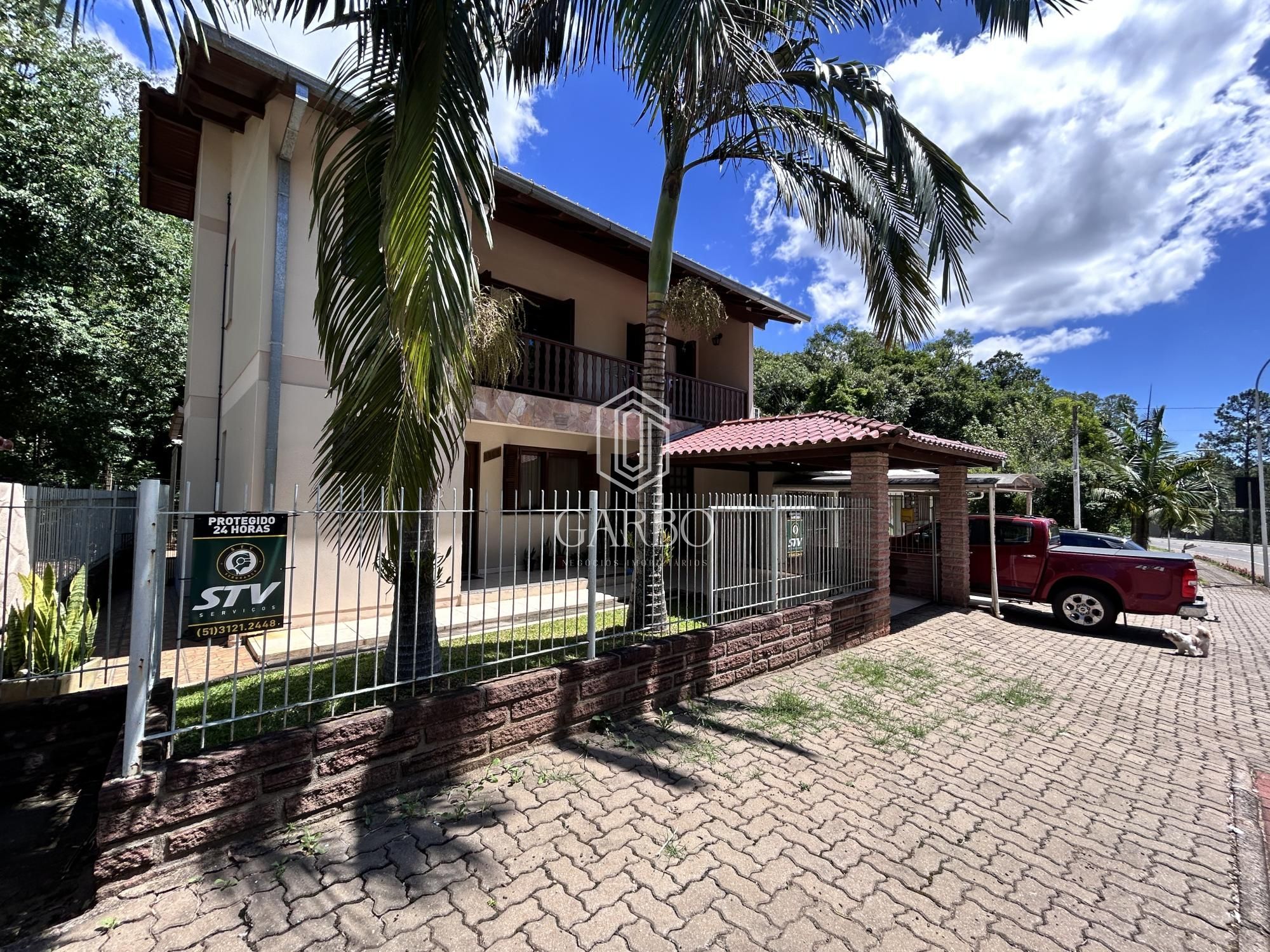 Casa, 3 quartos, 256 m² - Foto 1