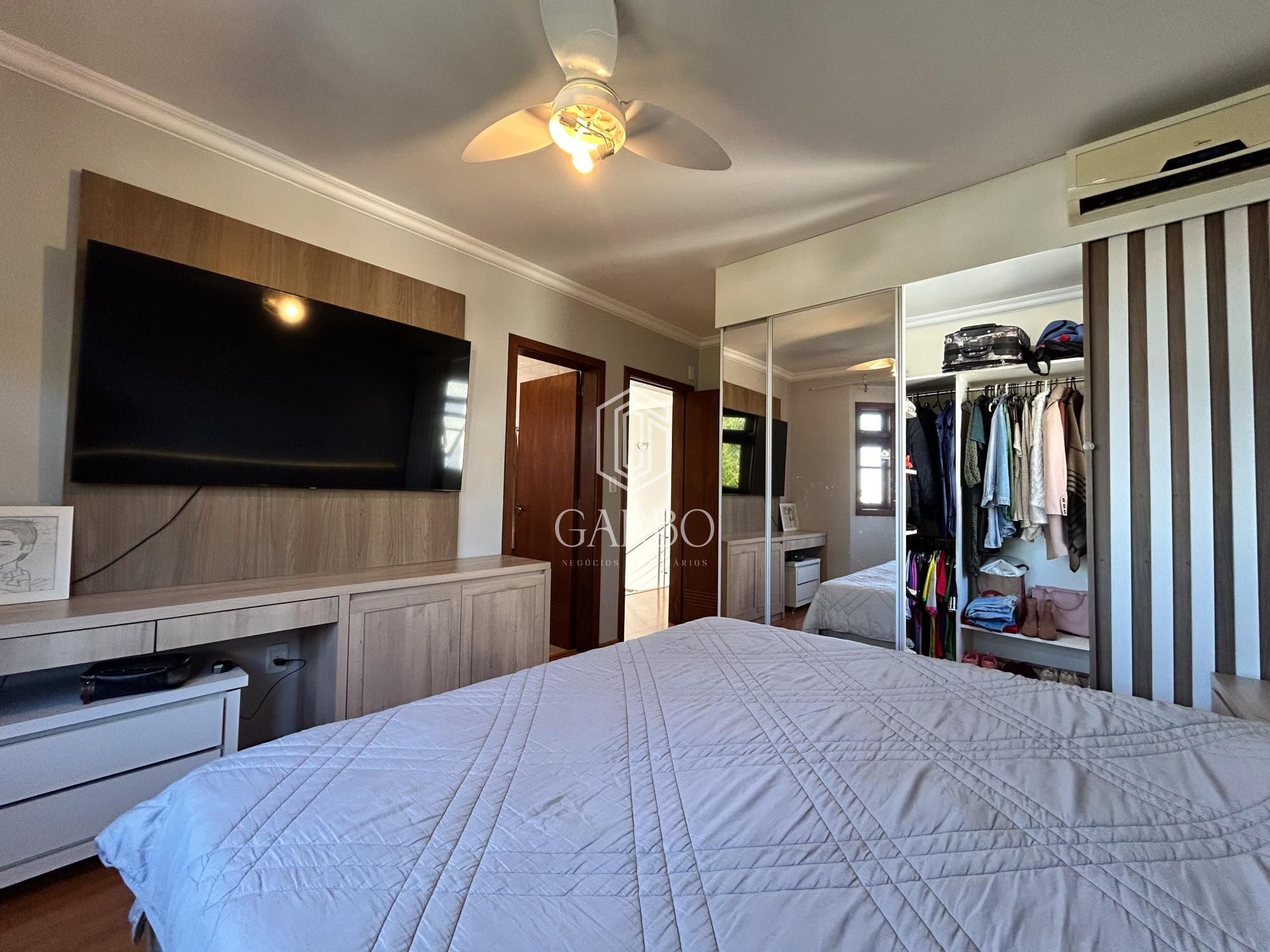 Casa à venda com 3 quartos, 215m² - Foto 13