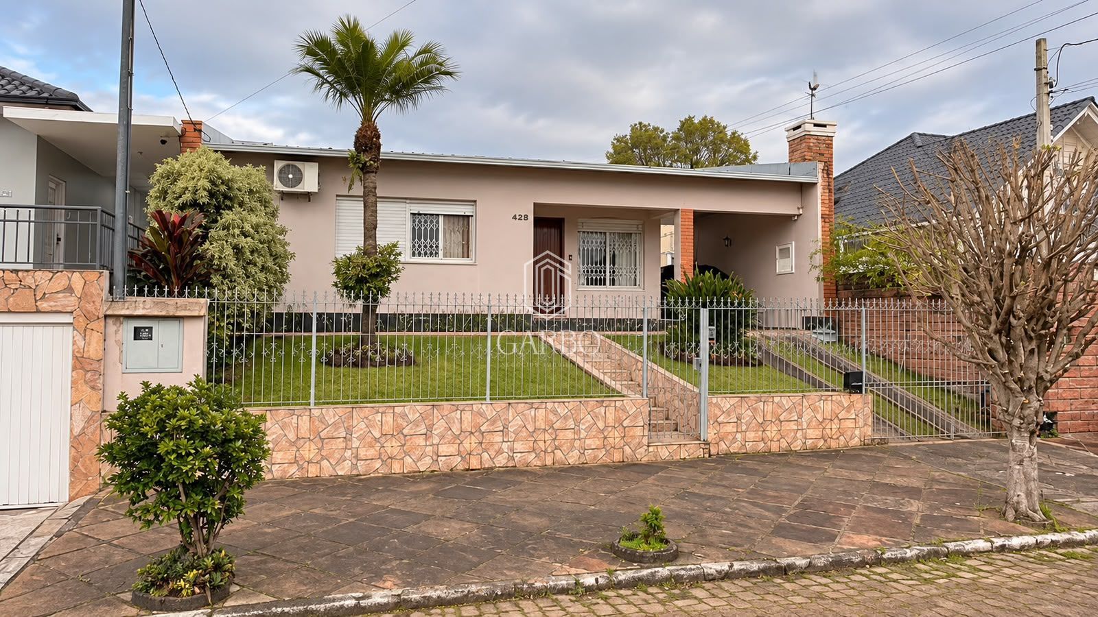 Casa, 3 quartos, 162 m² - Foto 1