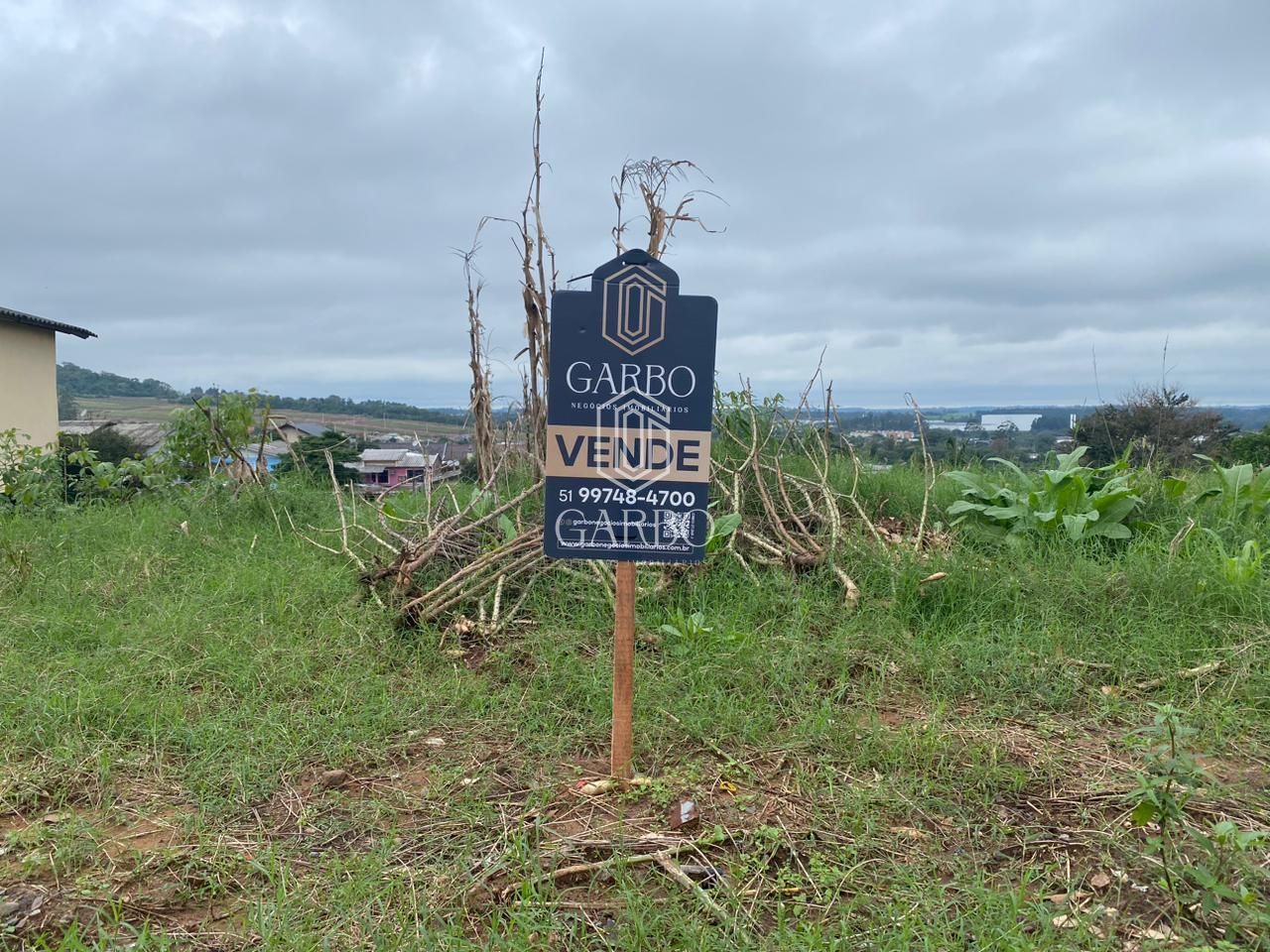 Terreno à venda, 300m² - Foto 1