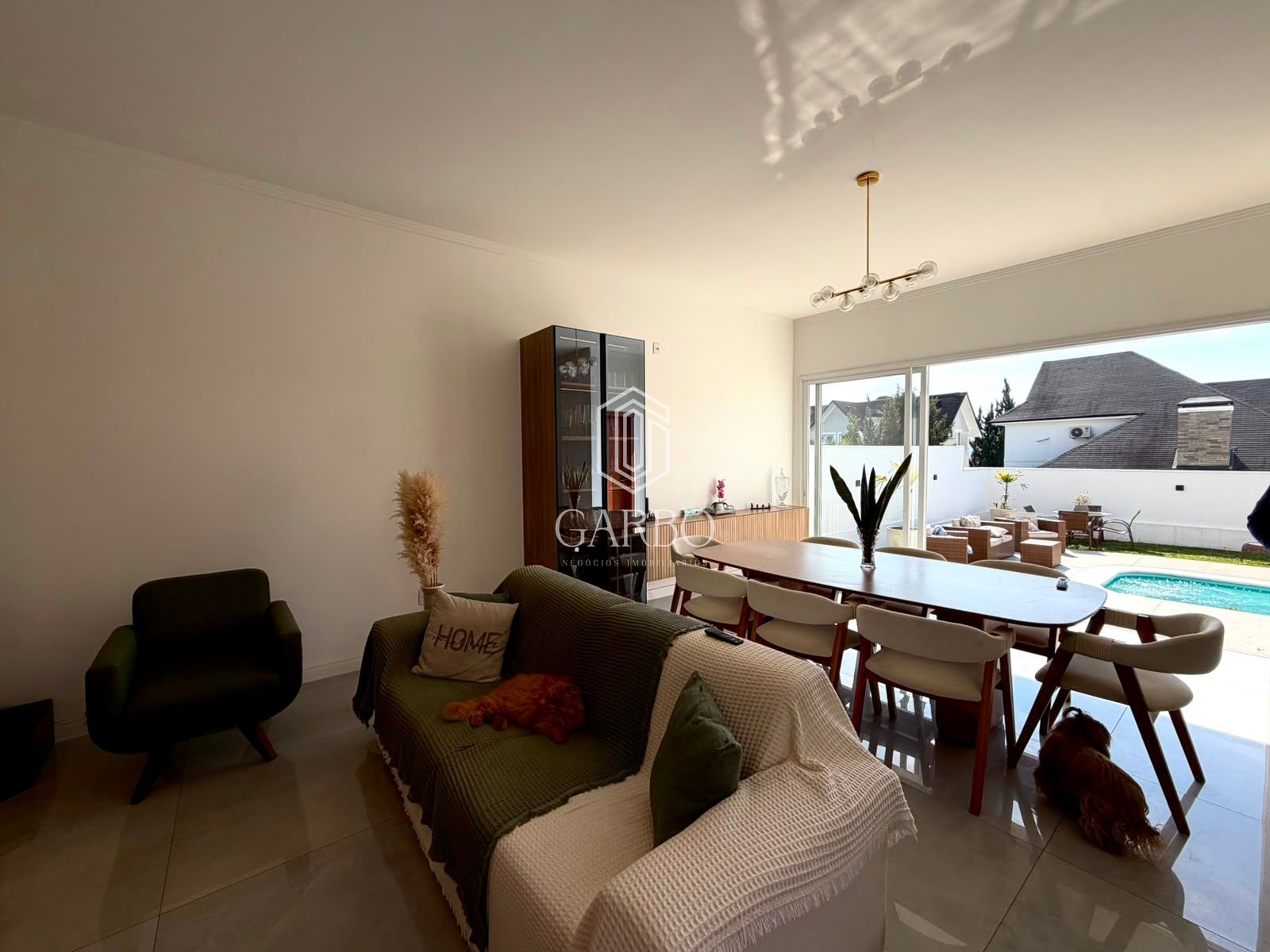 Casa, 3 quartos, 189 m² - Foto 1