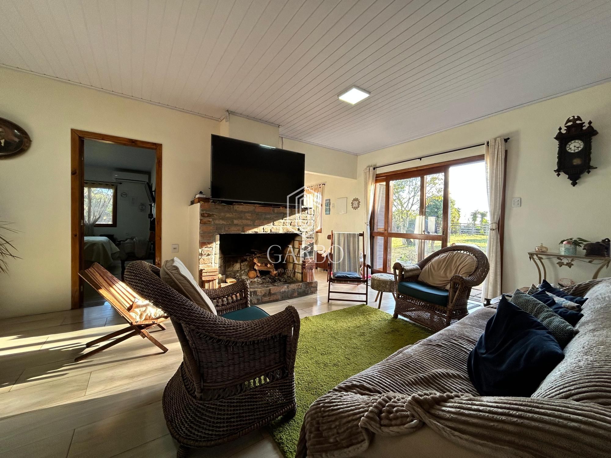 Chácara à venda com 3 quartos, 140m² - Foto 3