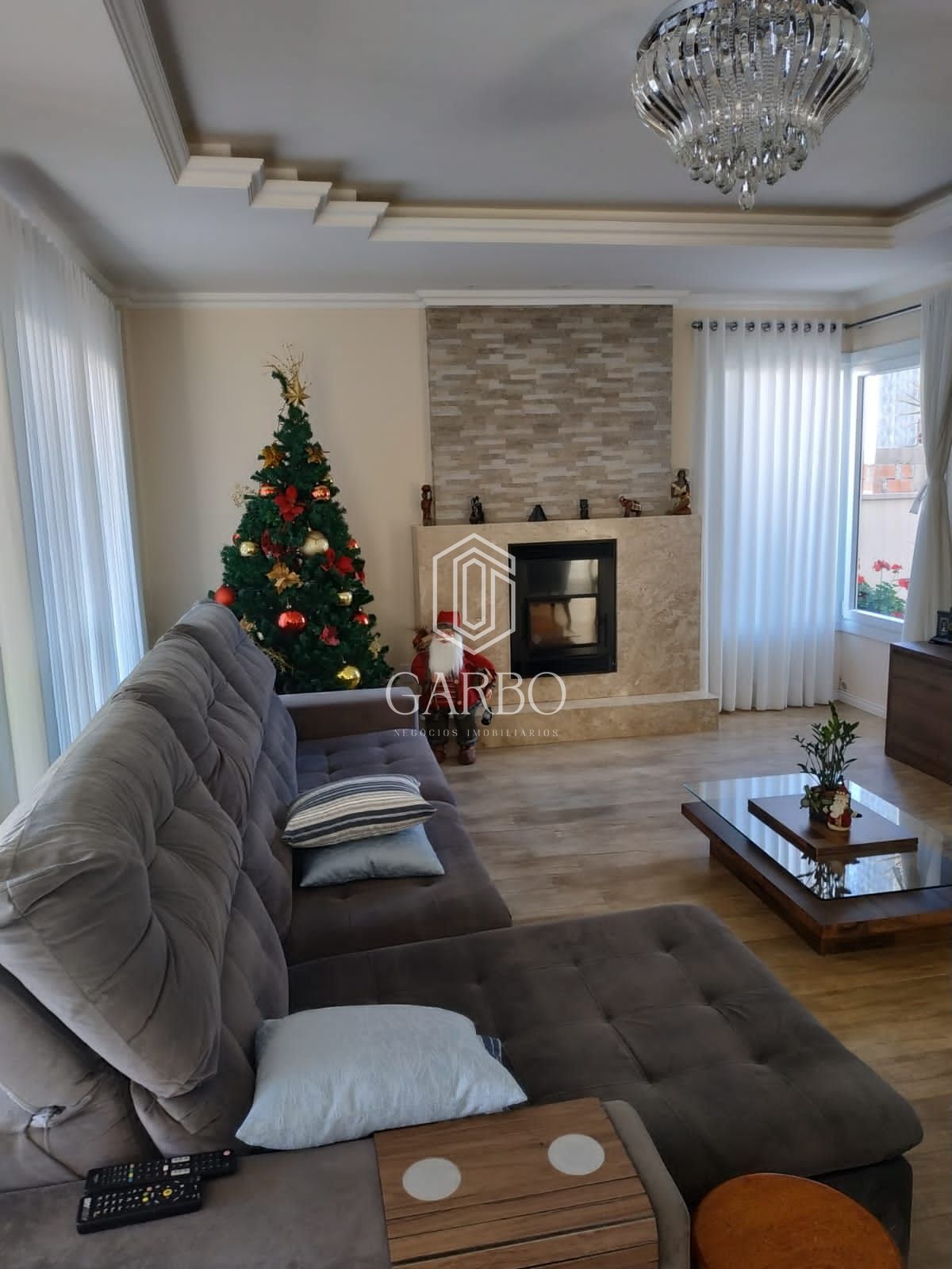 Casa à venda com 3 quartos, 308m² - Foto 10