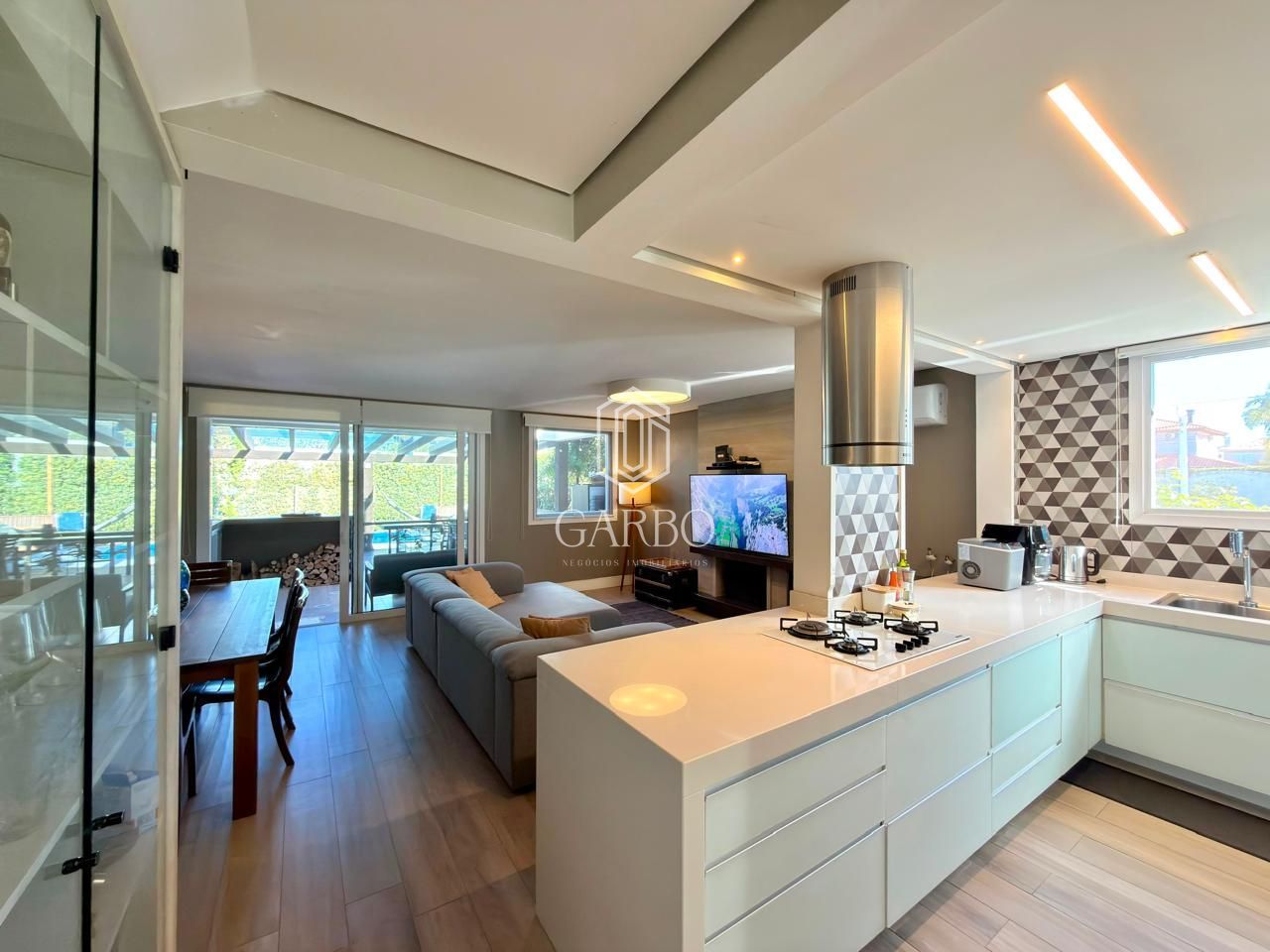 Casa, 4 quartos, 335 m² - Foto 13