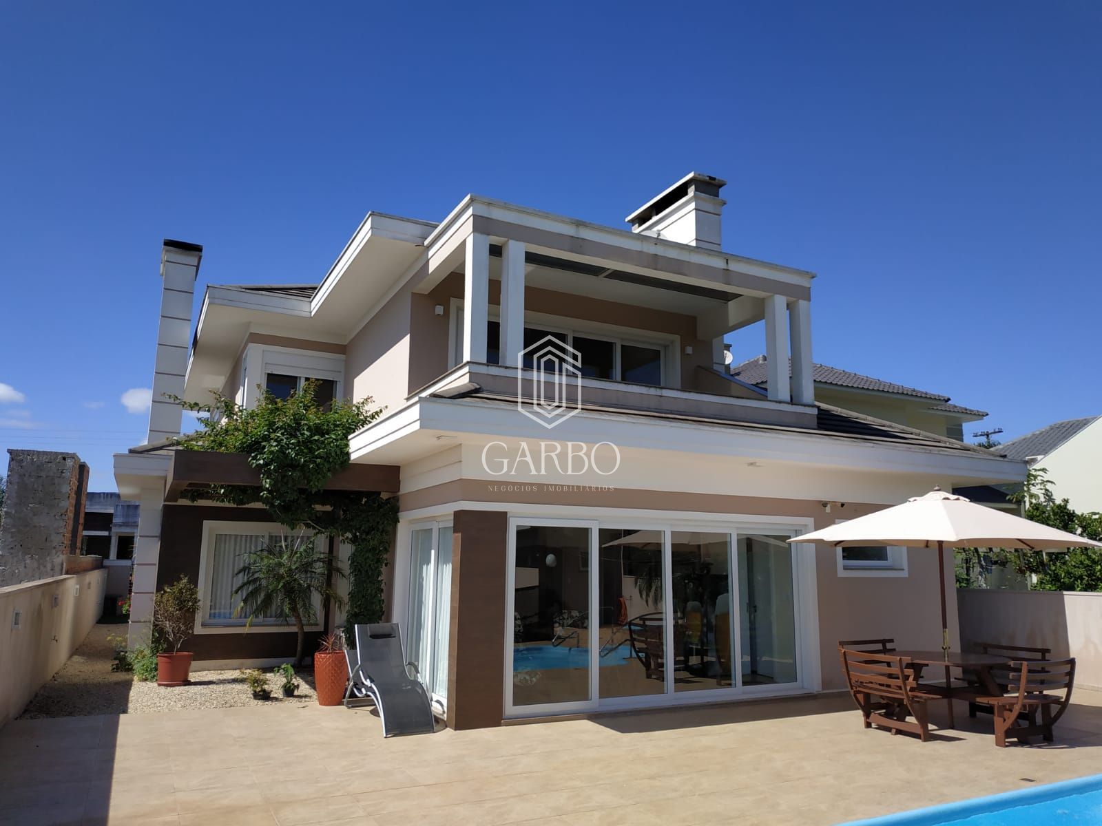 Casa à venda com 3 quartos, 308m² - Foto 3