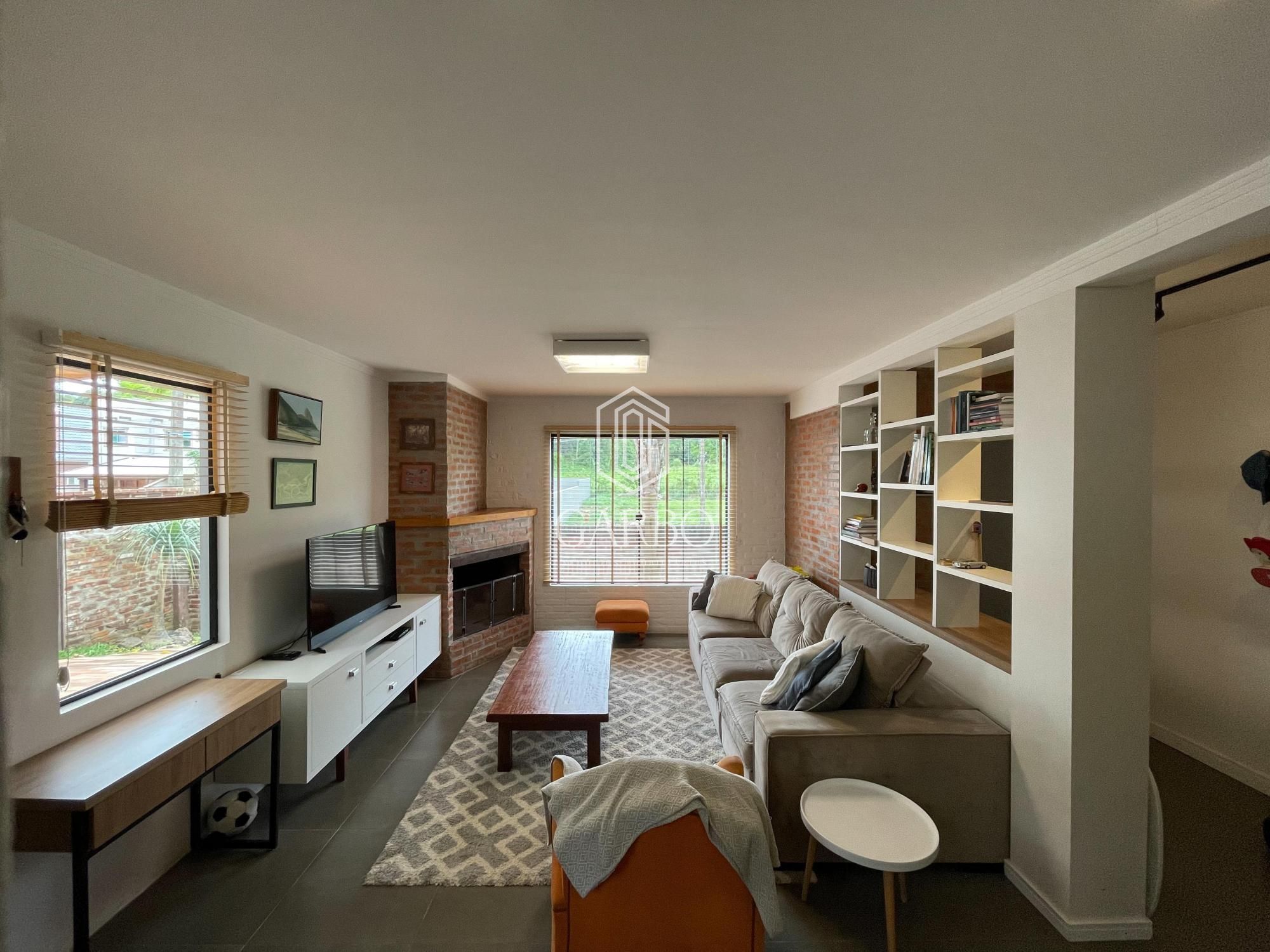 Casa à venda com 3 quartos, 202m² - Foto 2