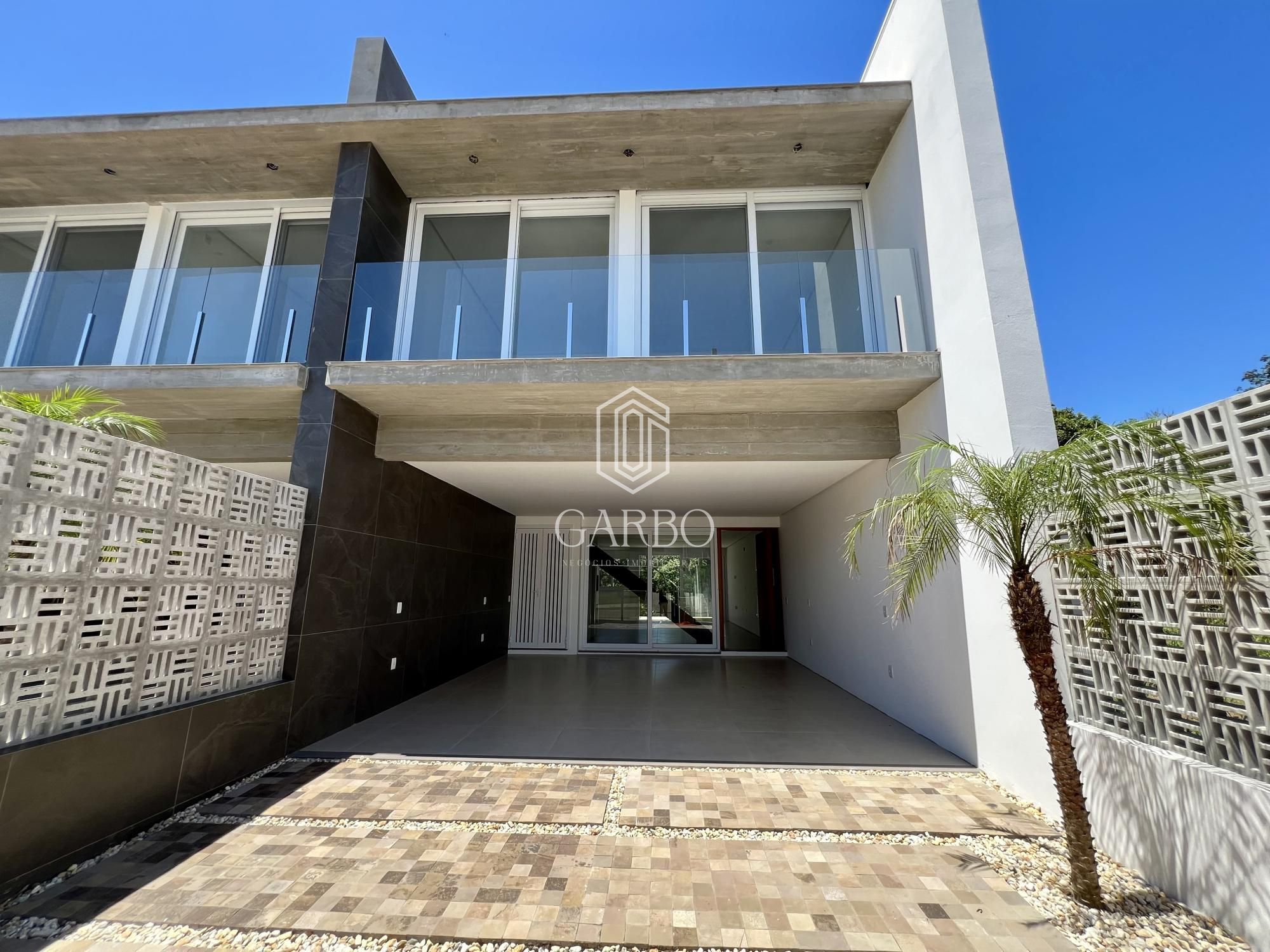 Apartamento à venda com 3 quartos, 212m² - Foto 2