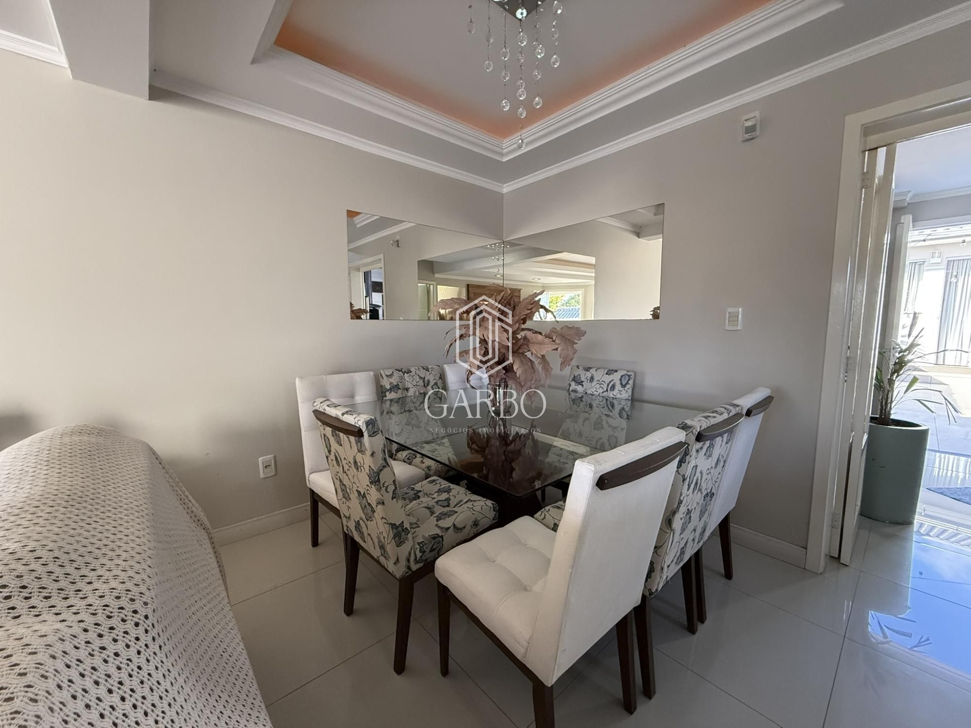 Casa à venda com 4 quartos, 224m² - Foto 6
