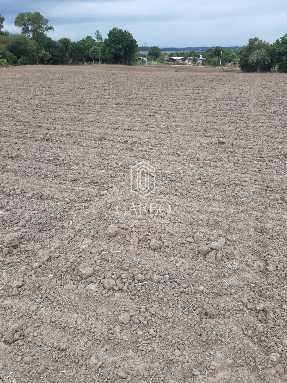 ÁREA RURAL PLANA PRÓXIMA DA CIDADE!