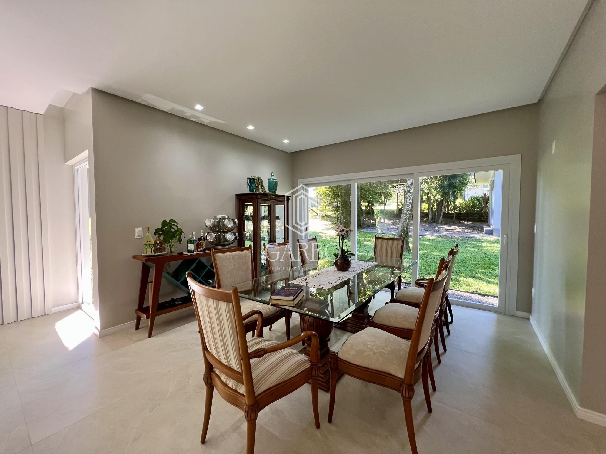 Casa à venda com 3 quartos, 328m² - Foto 8