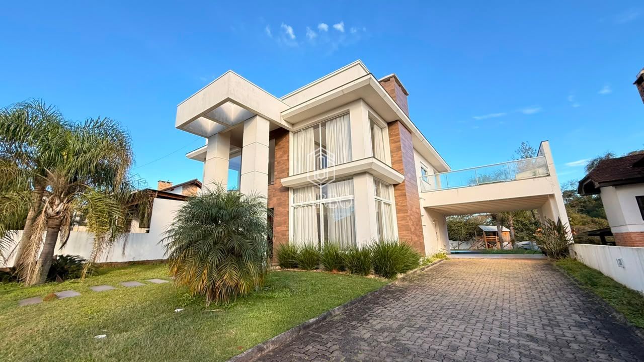 Casa, 3 quartos, 294 m² - Foto 1