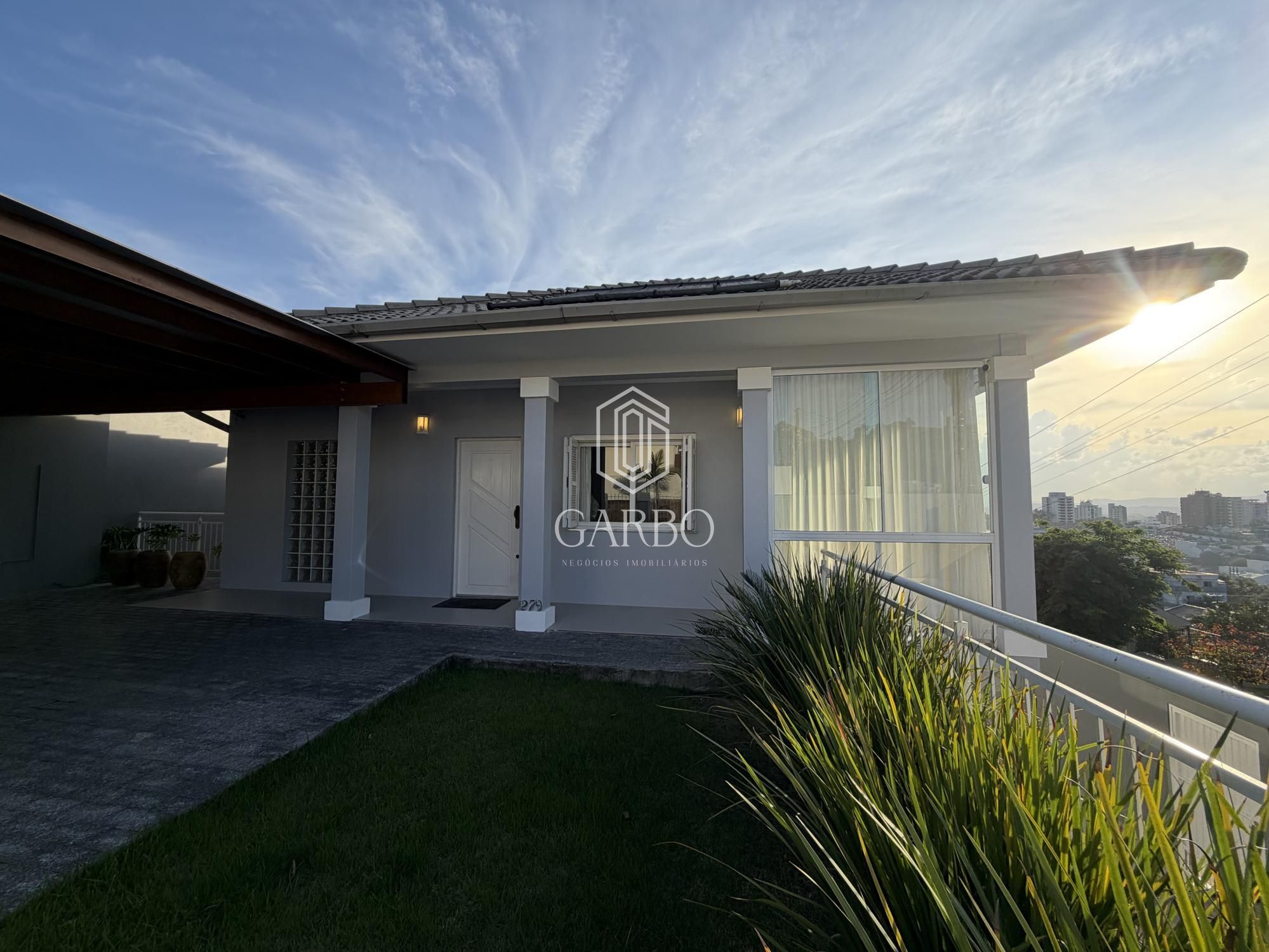 Casa, 3 quartos, 167 m² - Foto 1