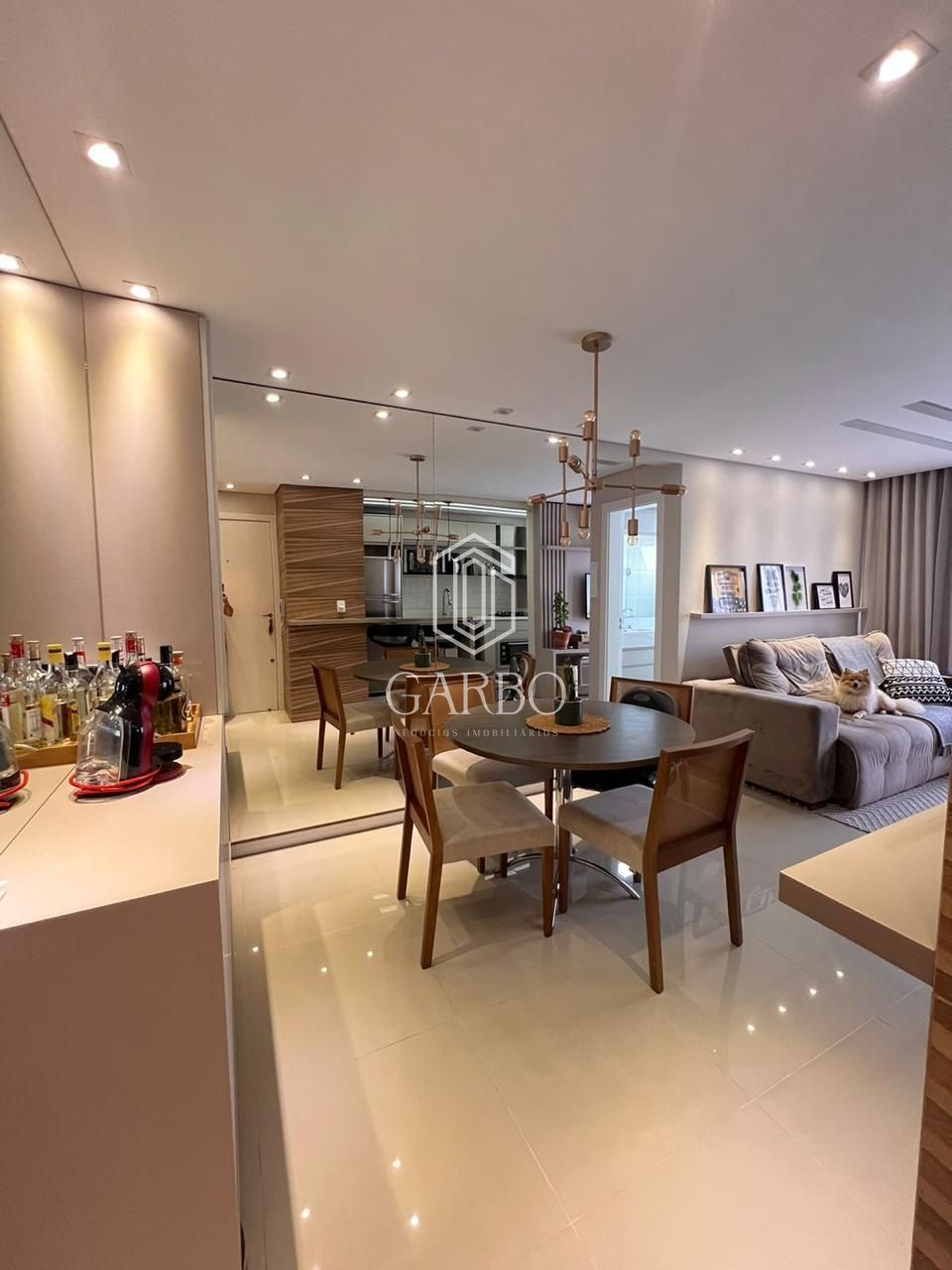 Apartamento à venda com 2 quartos, 72m² - Foto 4