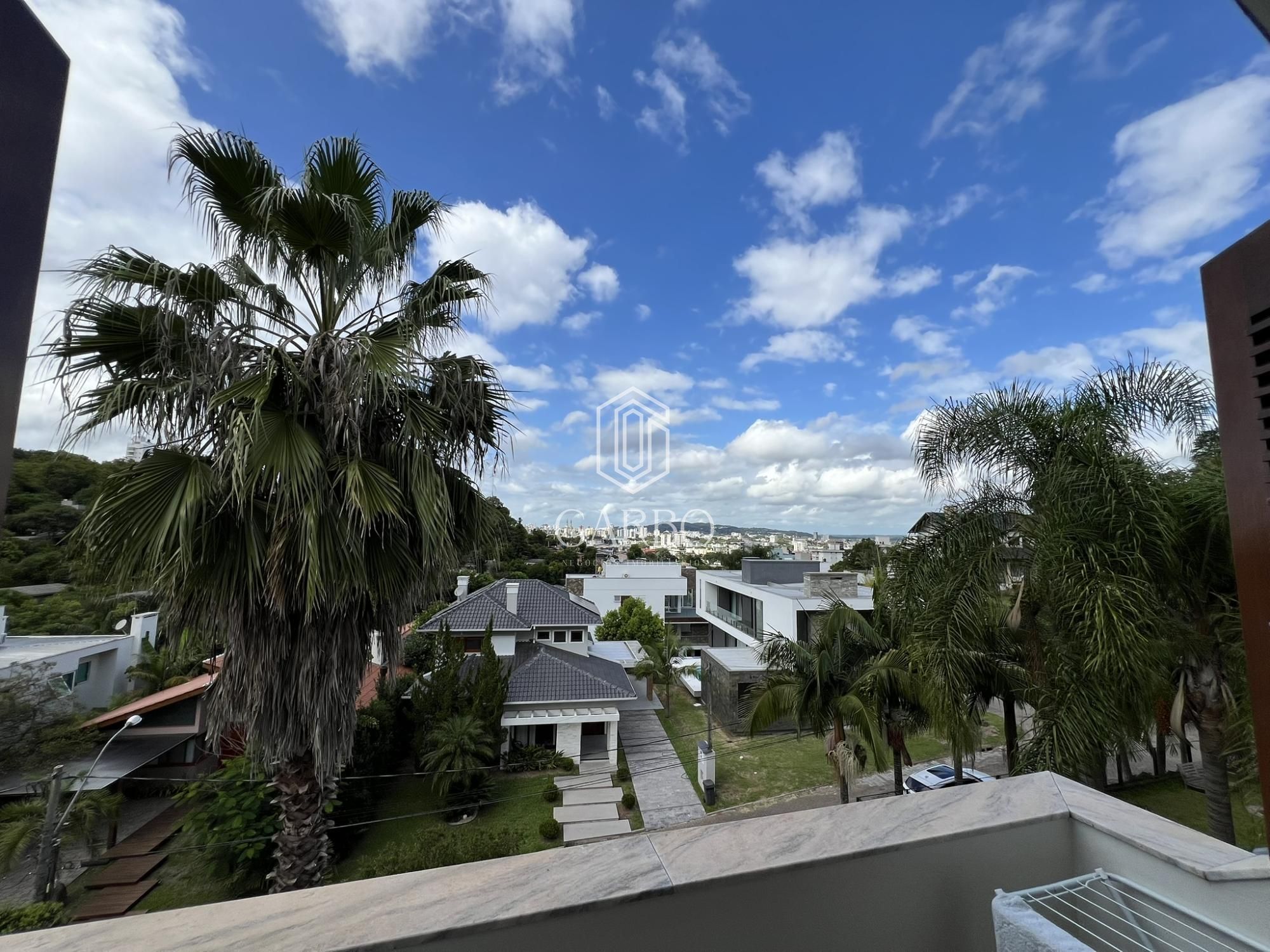 Casa à venda com 3 quartos, 230m² - Foto 3